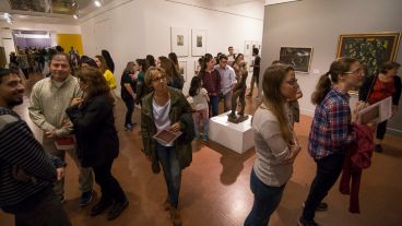 Los recorridos podrán realizarse de manera “autoguiada” o “propuesta”, a pie, en colectivo o en bicicletas públicas y rodados propios.