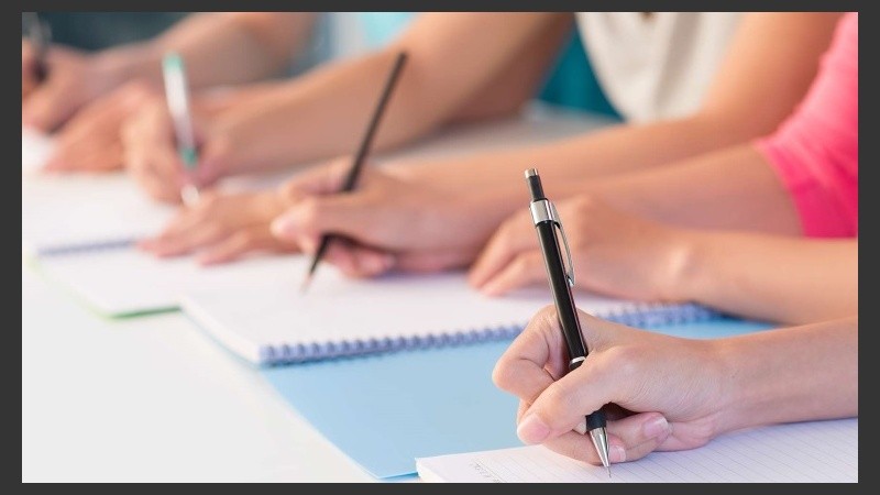 Disertarán Natacha Bacolla, Roberto Bereciartúa y Manuel Roca, nieto de Deodoro Roca, figura central del legado reformista.