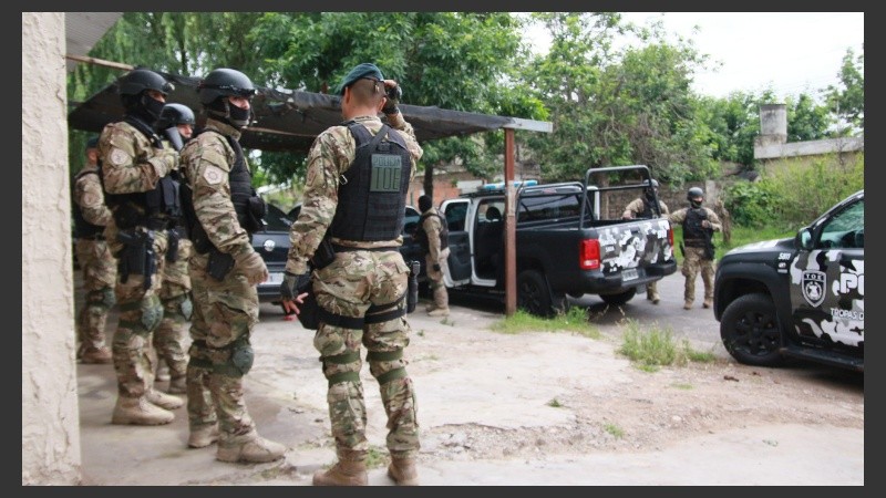 Los operativos fueron realizados por la TOE, PDI, Policía Federal, Gendarmería y Prefectura.