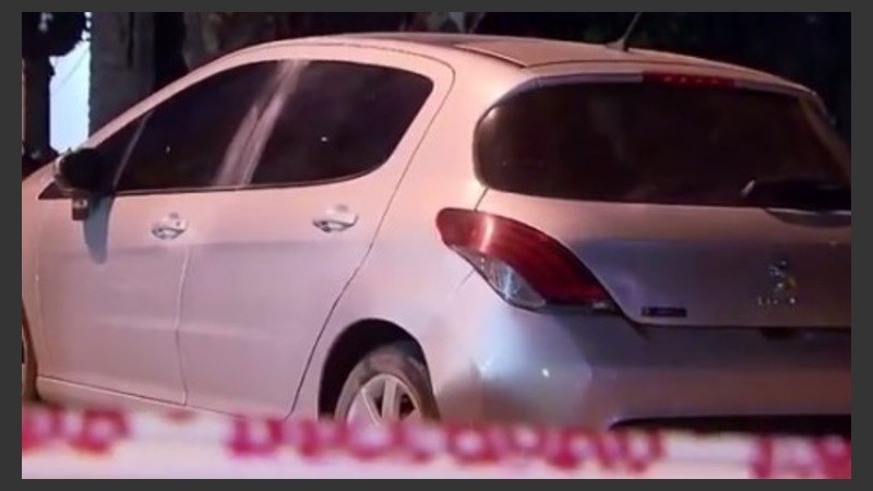 El auto donde fue encontrada la niña.