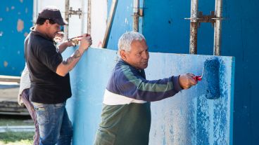 Trabajos en pintura para dejar los stands como nuevos.