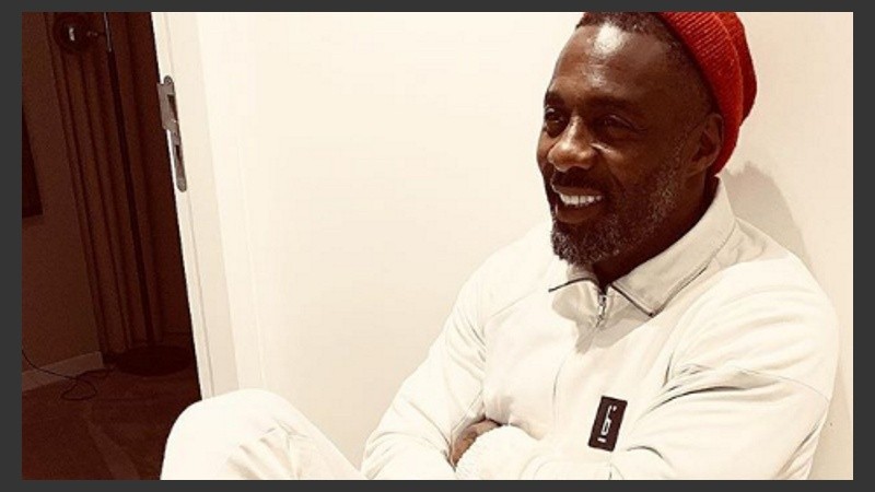 Idris Elba tiene 46 años.