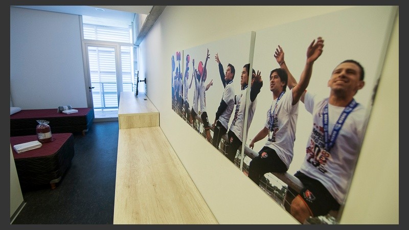 Unos de los cuadros colgados en las habitaciones de los jugadores de primera división.