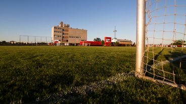 El hotel se encuentra en Bella Vista, lugar donde entrena el equipo leproso.