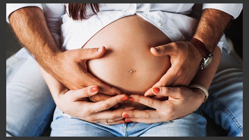 Los embarazos mediante fertilización asistida son considerados de mayor riesgo.