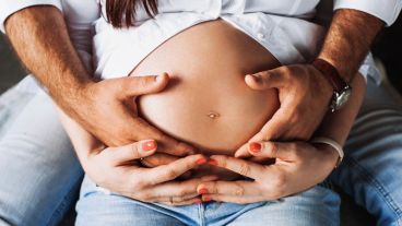 Los embarazos mediante fertilización asistida son considerados de mayor riesgo.