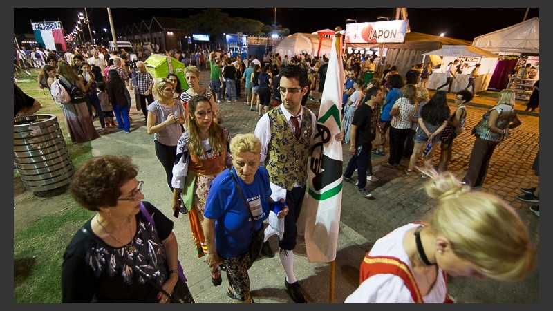 Arrancó este viernes la Fiesta de Colectividades 2018.
