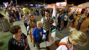 Arrancó este viernes la Fiesta de Colectividades 2018.