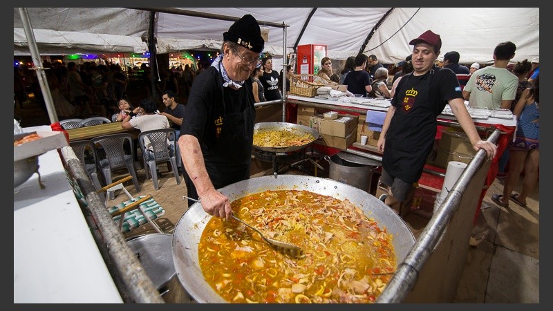 Arrancó este viernes la Fiesta de Colectividades 2018.