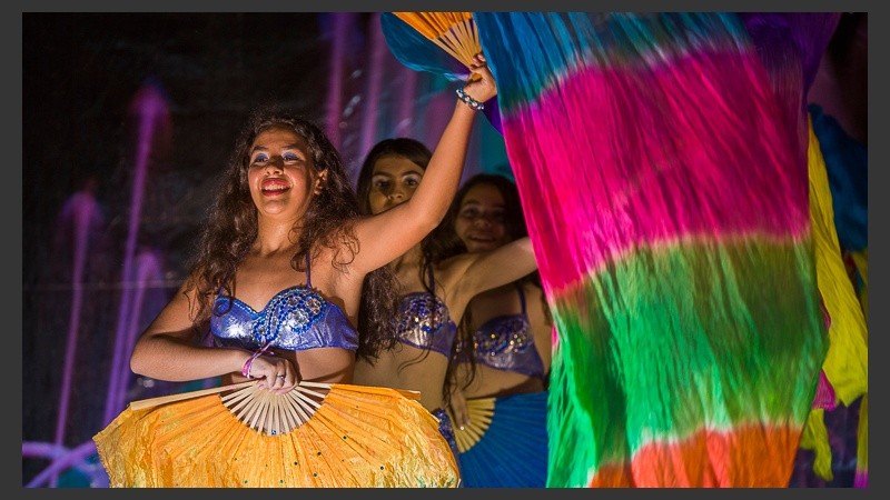 Arrancó este viernes la Fiesta de Colectividades 2018.
