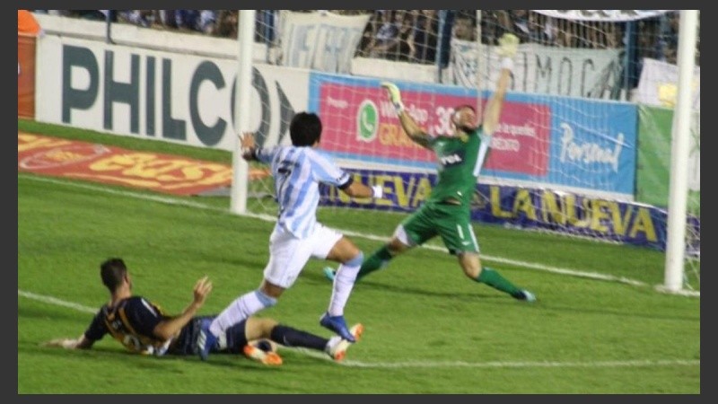 Rodríguez marca el segundo tanto.