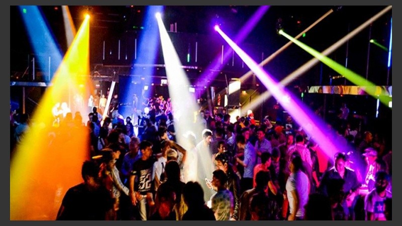 La frecuente exposición a ruidos puede provocar daños físicos y mentales.