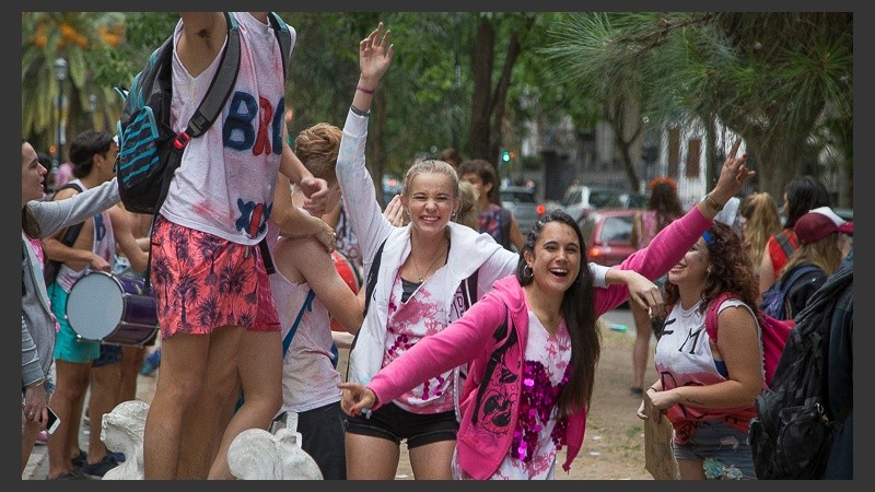 Los estudiantes empezaron los festejos desde temprano.