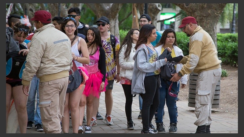 Hubo control en el acceso al Monumento a la Bandera.