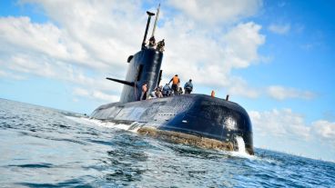 El submarino finalmente fue encontrado a 800 metros de profundidad.