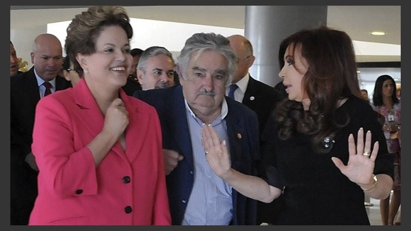 Ex presidentes estarán en la contracumbre.