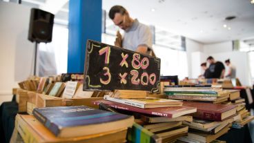 Hubo ofertas de todo tipo en los stands de cada librería.