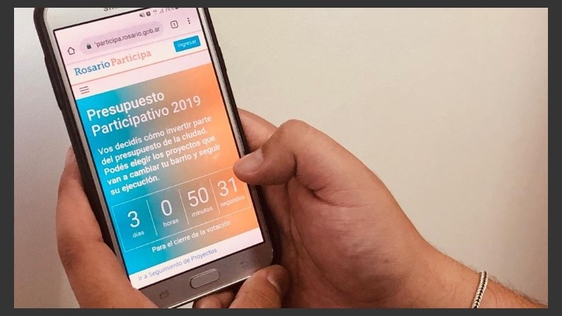 Hay una página web a través de la cual se puede votar.