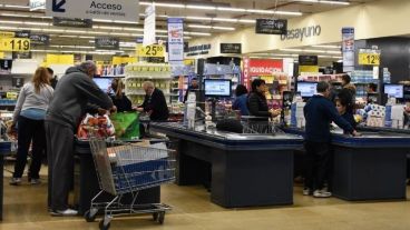 Los precios siguieron en ascenso en los supermercados.