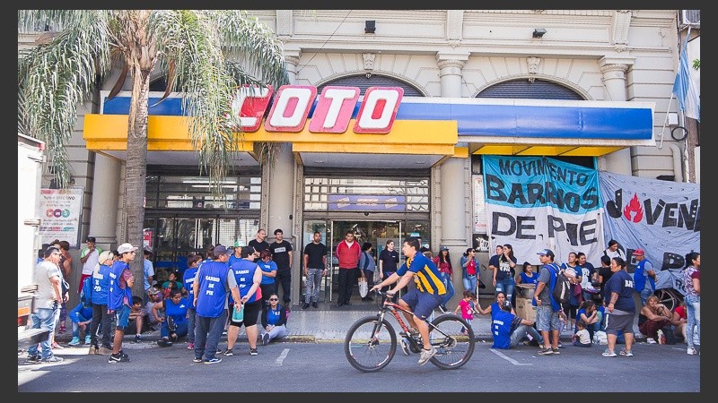 Los manifestantes este miércoles por la mañana.