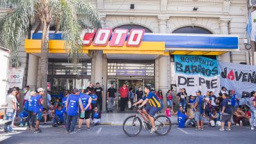 Los manifestantes este miércoles por la mañana.