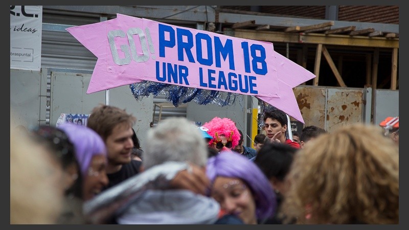 La puesta en escena de la promoción que se recibe este año.