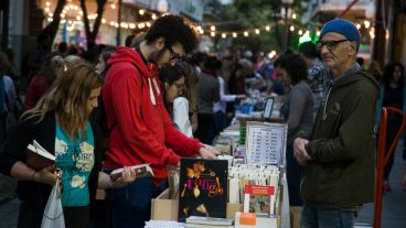 La Noche de las Librerías ya es un clásico cultural en la ciudad de Rosario.