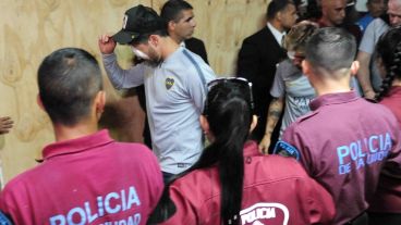 Pablo Pérez vuelve al estadio después de pasar por la clínica.