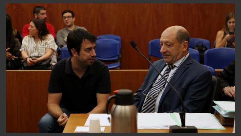 Pablo Akerman y su abogado Héctor Superti.
