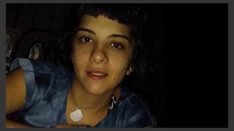 Bernarda estudia el profesorado de Educación Especial.