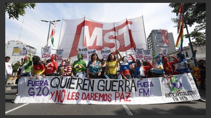 La marcha contra el G20 en el centro de Buenos Aires. 