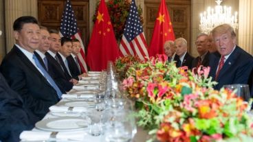La foto más esperada de la cumbre: Donald Trump y Xi Jiping en una mesa.