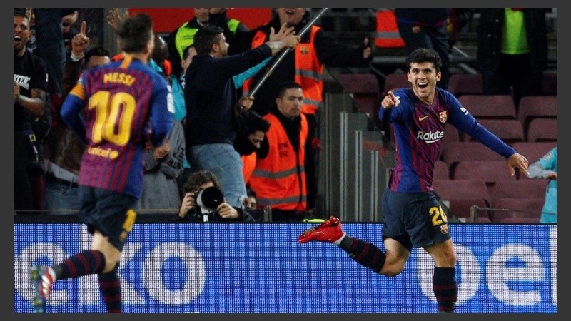 Aleñá agradece a su ídolo por el pase gol.
