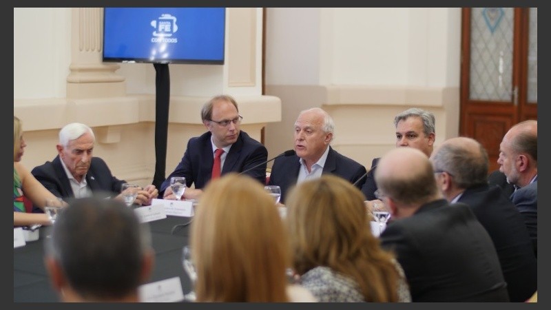 El gobernador se reunió con legisladores nacionales por Santa Fe.