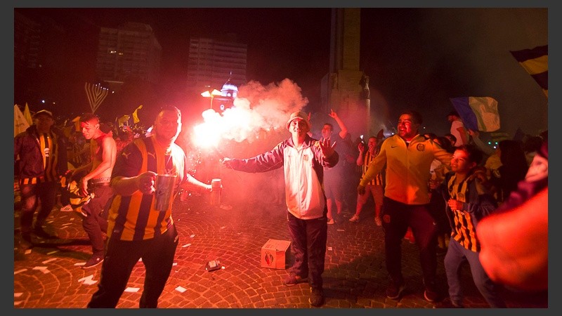 Luces y mucho ruido en el festejo canalla.