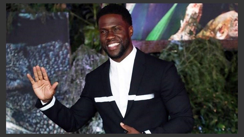 Kevin Hart pidió perdón y se alejó de la ceremonia. 