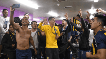 Festejo de los jugadores de Rosario Central.