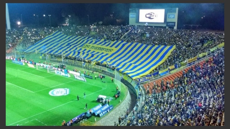 Los hinchas auriazules festejaron un nuevo título en Mendoza.