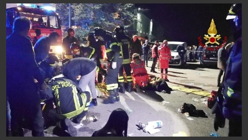 Una imagen de la tragedia en la disco italiana. 