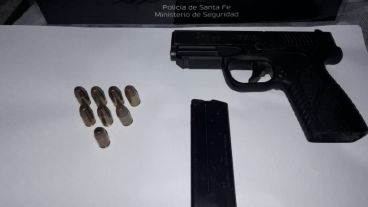 La Bersa tenía un cartucho con ocho municiones.