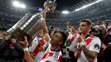 El Pity Martínez metió el tercer gol y levantó la Libertadores.