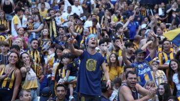 Una multitud de hinchas dio el presente en el Gigante.