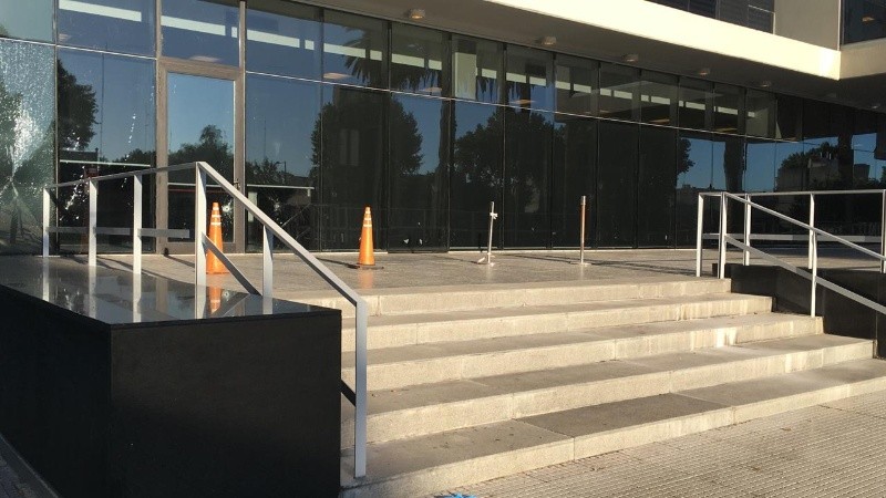 Cuestionan la seguridad del Centro de Justicia Penal.