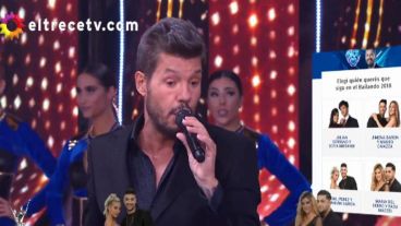 Tinelli evidentemente afectado por la ausencia de Pérez.