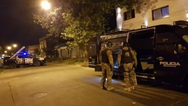Las TOE realizaron 8 allanamientos por las balaceras de este lunes.