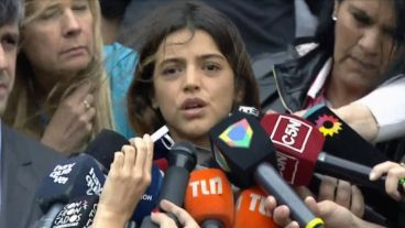 "Me siento poderosa, a salvo, escuchada, protegida", declaró Calu Rivero a la salida de los Tribunales porteños.