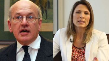 “Pobre Isela, convirtieron en hit nacional lo que dijo del uso del escote, pero a nadie le importó que la molestaran en la calle”, tuiteó Sirvén