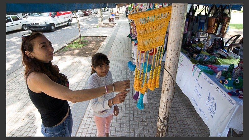Hay de todo para mirar y comprar.