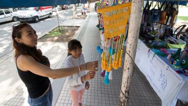 Hay de todo para mirar y comprar.