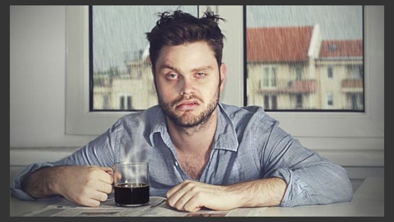 La aparición de la resaca la encontramos sobre todo en el consumo excesivo de alcohol, como consecuencia del proceso de deshidratación que sufre nuestro cuerpo.